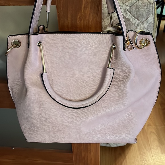 Sondra Roberts Squared vegan leather purse - Picture 2 of 7